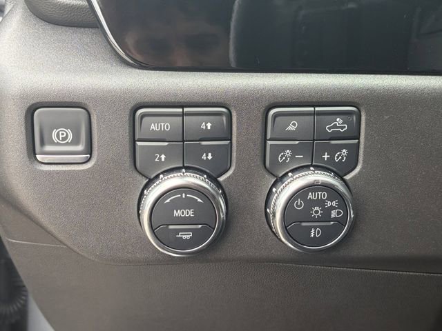 Certified 2025 GMC Sierra 1500 SLT AWD/4WD image 5