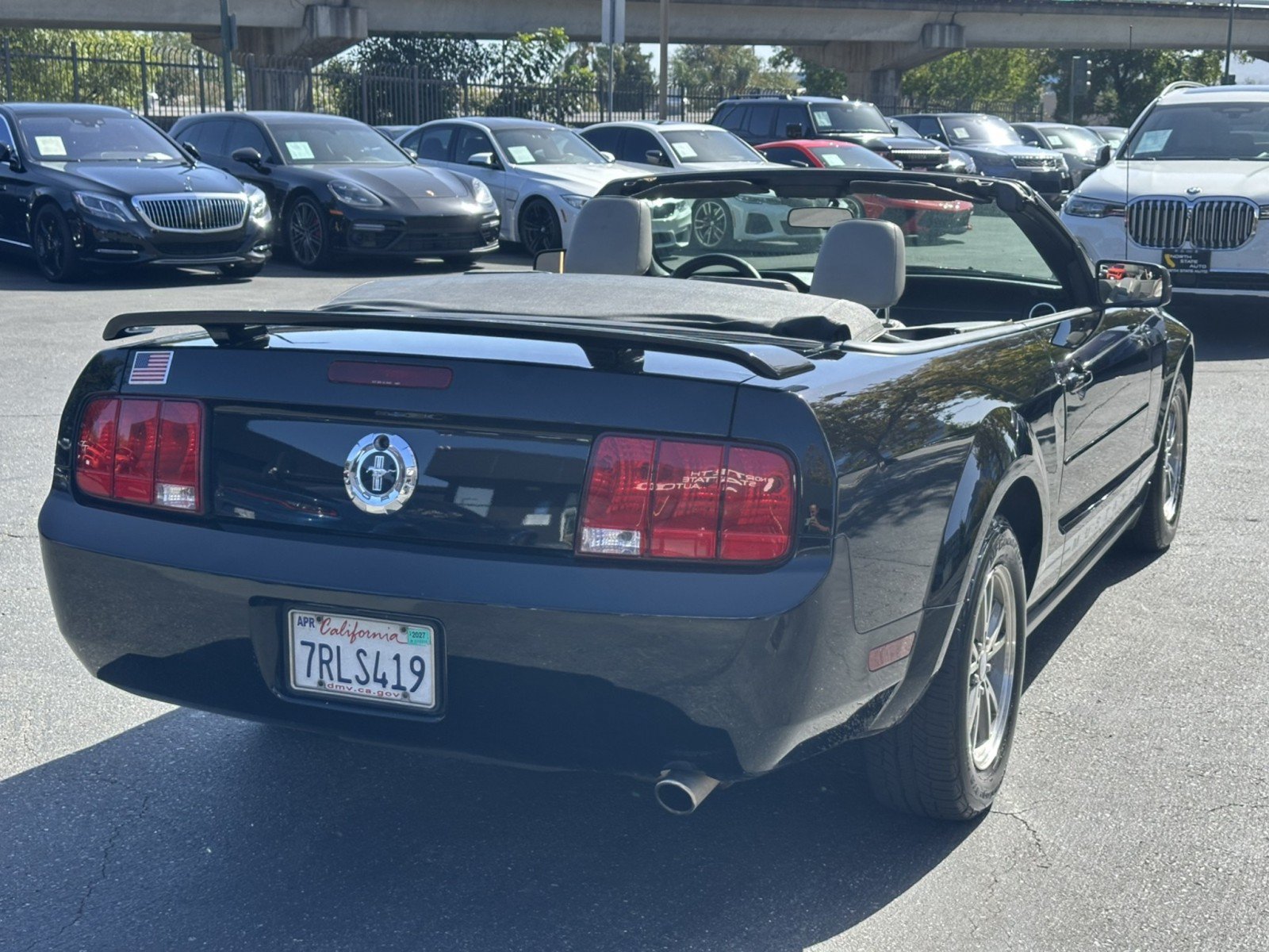Used 2005 Ford Mustang Premium RWD image 9