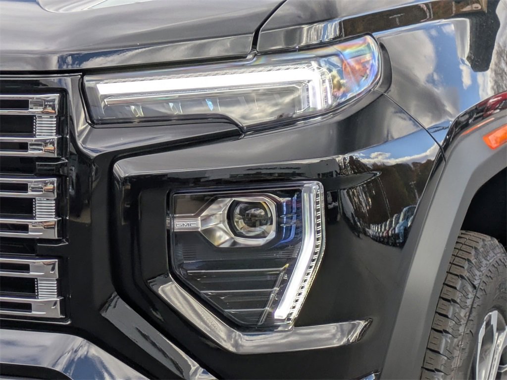 New 2026 GMC Canyon Denali image 7