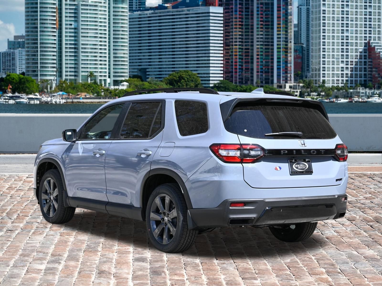 New 2026 Honda Pilot Sport image 7