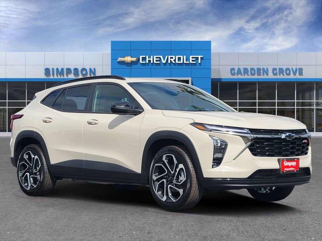 New 2026 Chevrolet Trax RS w/ Sunroof Package