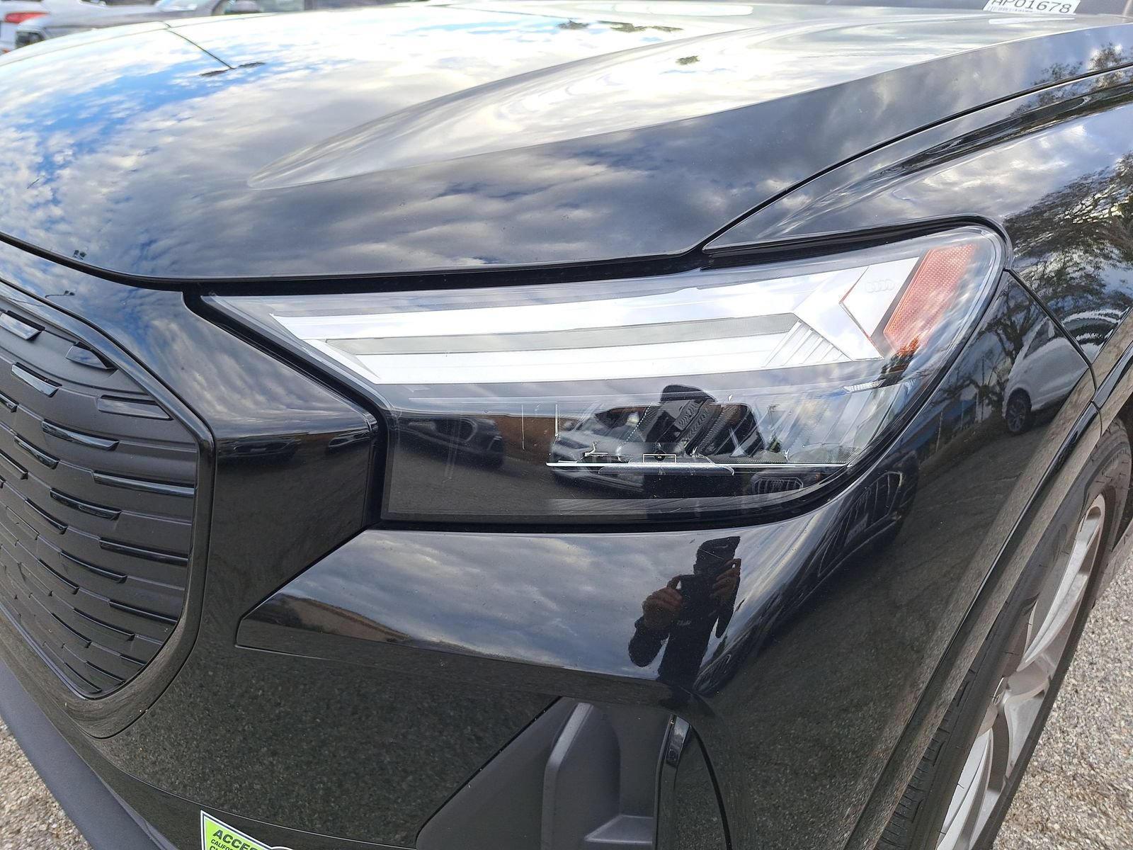 Used 2022 Audi Q4 e-tron Premium Plus AWD/4WD image 12