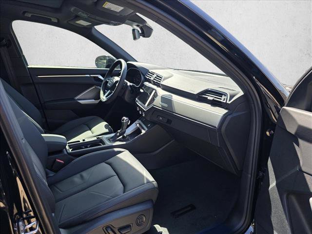 Certified 2025 Audi Q3 2.0T Premium w/ Convenience Package AWD/4WD image 12