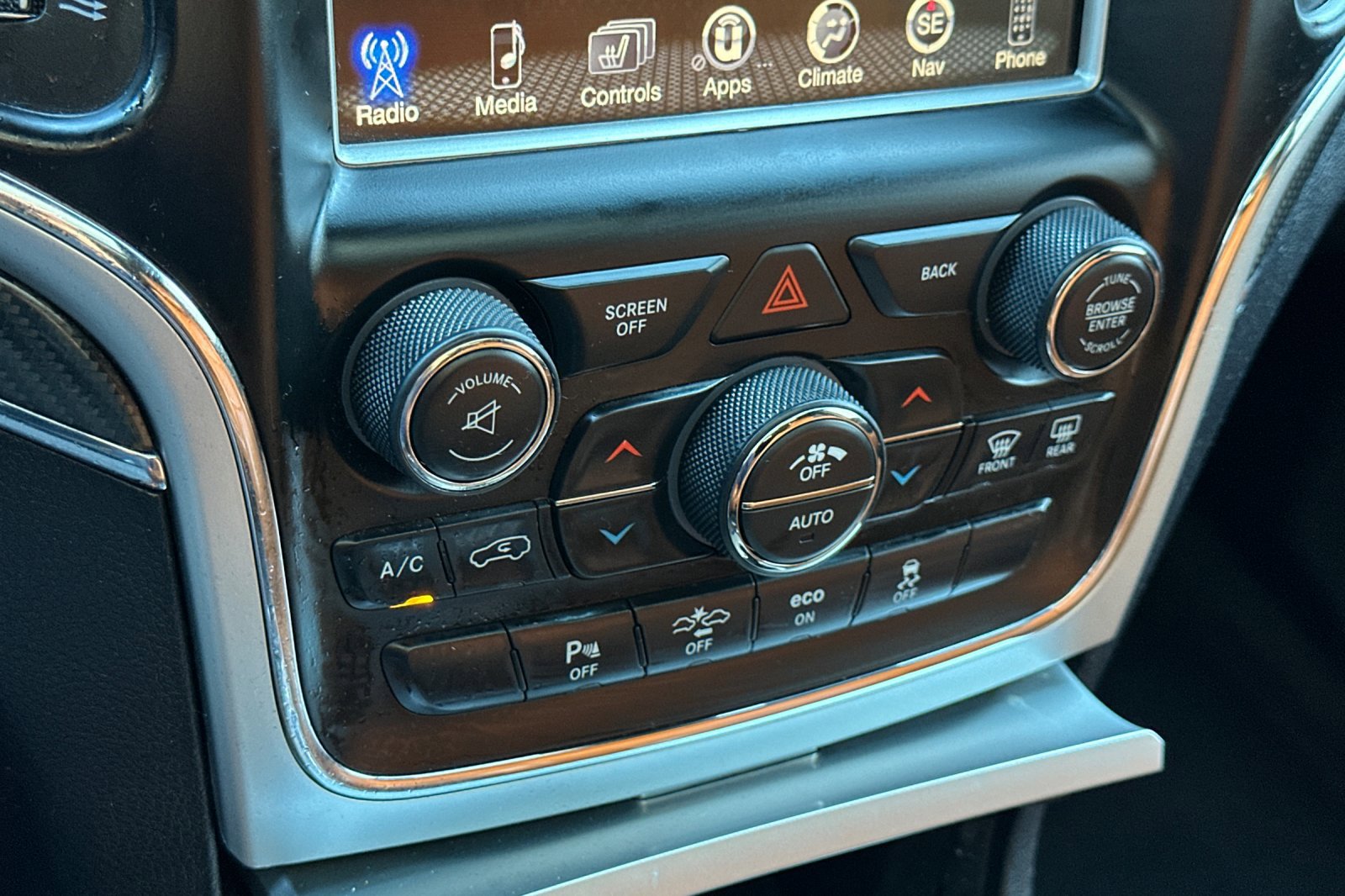 Used 2015 Jeep Grand Cherokee SRT w/ Trailer Tow Group IV image 28