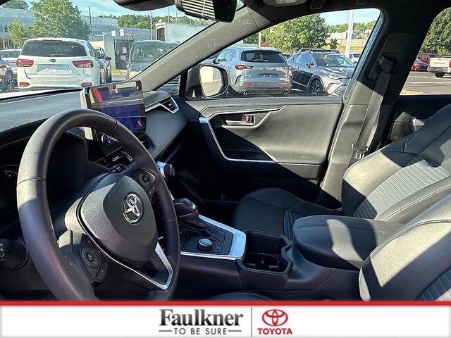 Used 2024 Toyota RAV4 XSE AWD/4WD image 25