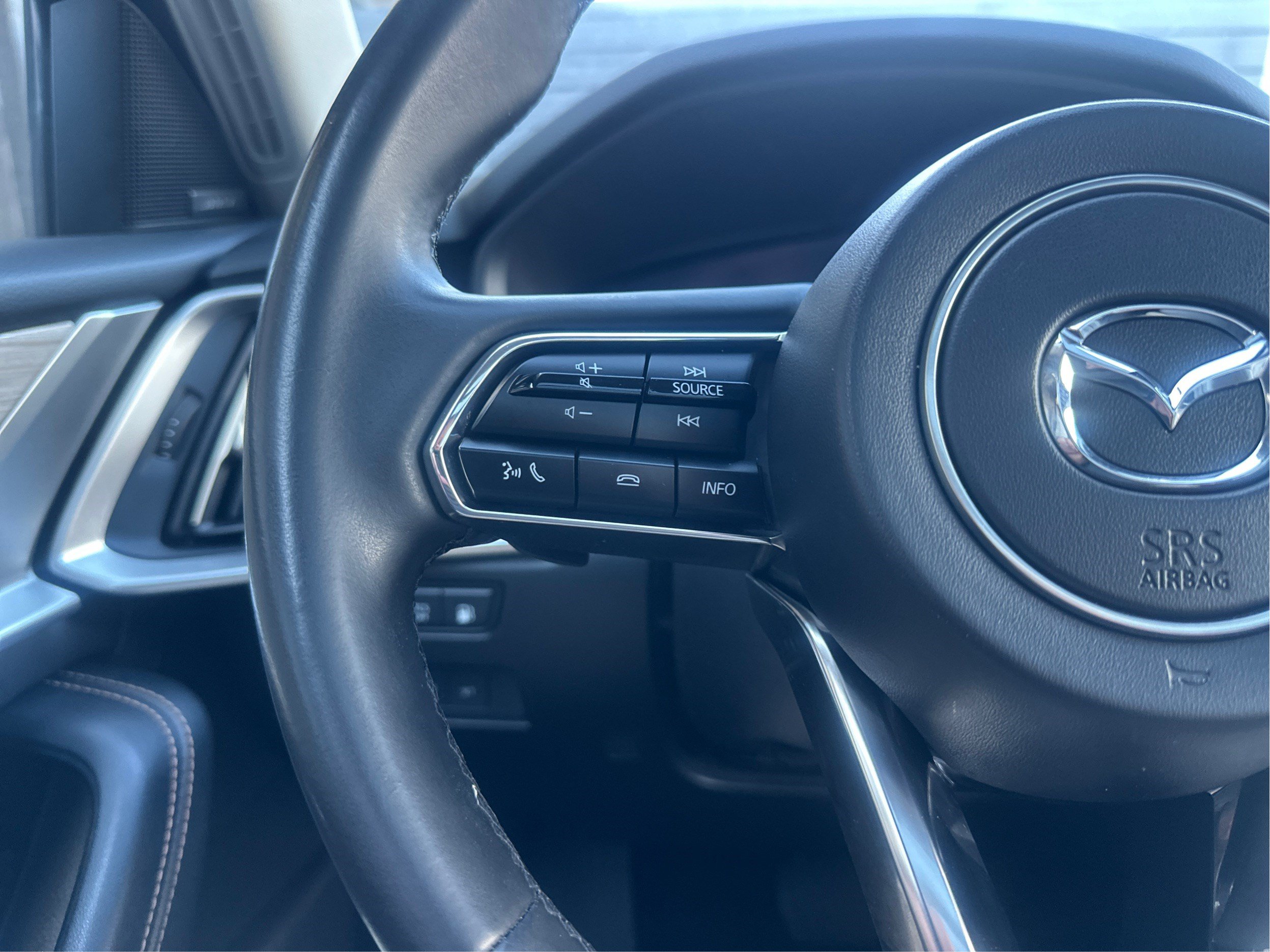 Certified 2024 MAZDA CX-90 Plug-In Hybrid w/ Premium Pkg AWD/4WD image 33