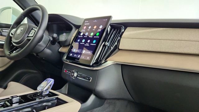 New 2026 Volvo XC90 T8 Ultra w/ Protection Package Premier AWD/4WD image 38