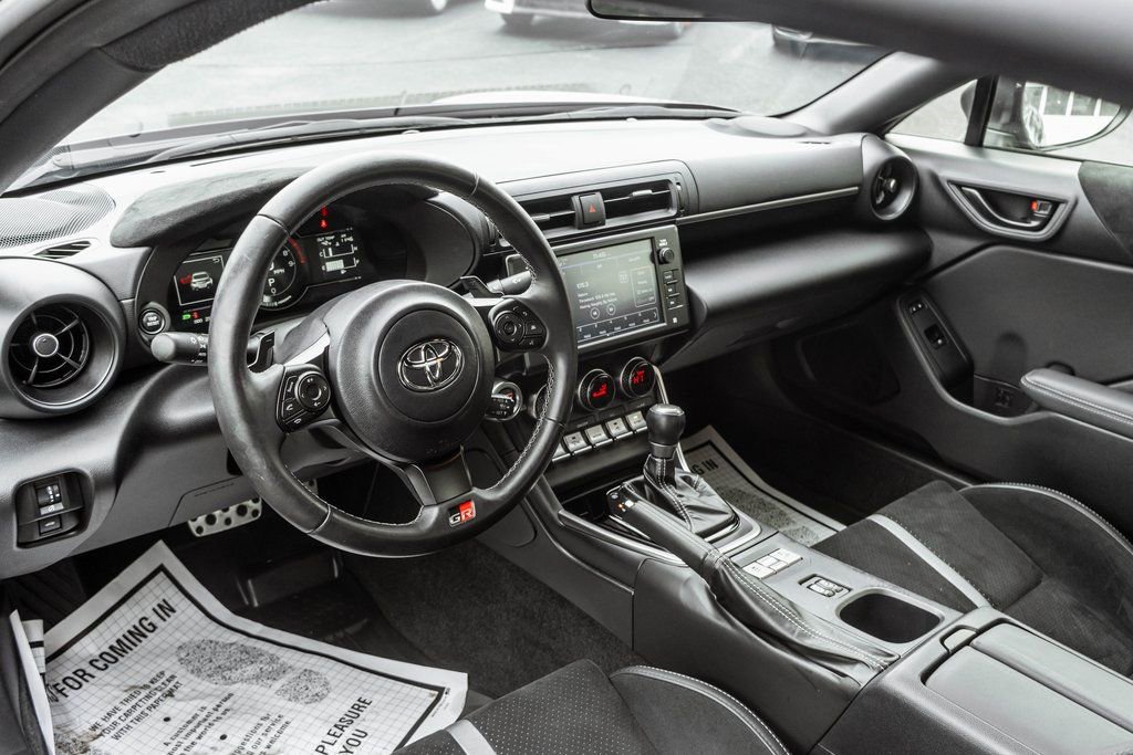 Used 2023 Toyota GR86 Premium w/ ALL Weather Mat Package (TMS) image 7