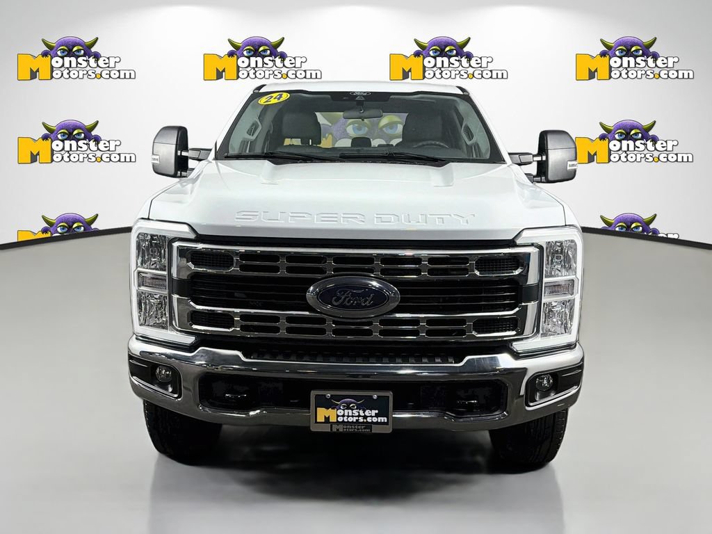 Used 2024 Ford F250 XLT AWD/4WD image 2