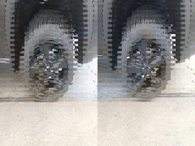 New 2025 Jeep Grand Cherokee Altitude image 23