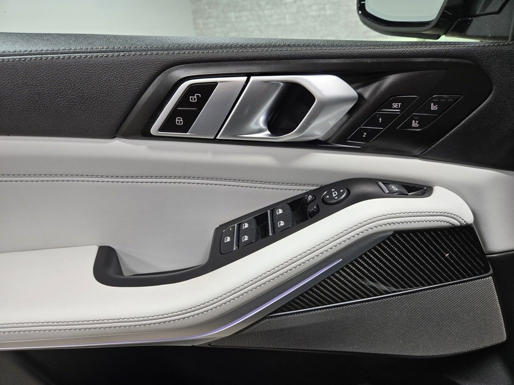 Used 2023 BMW X5 M50i w/ Executive Package image 8