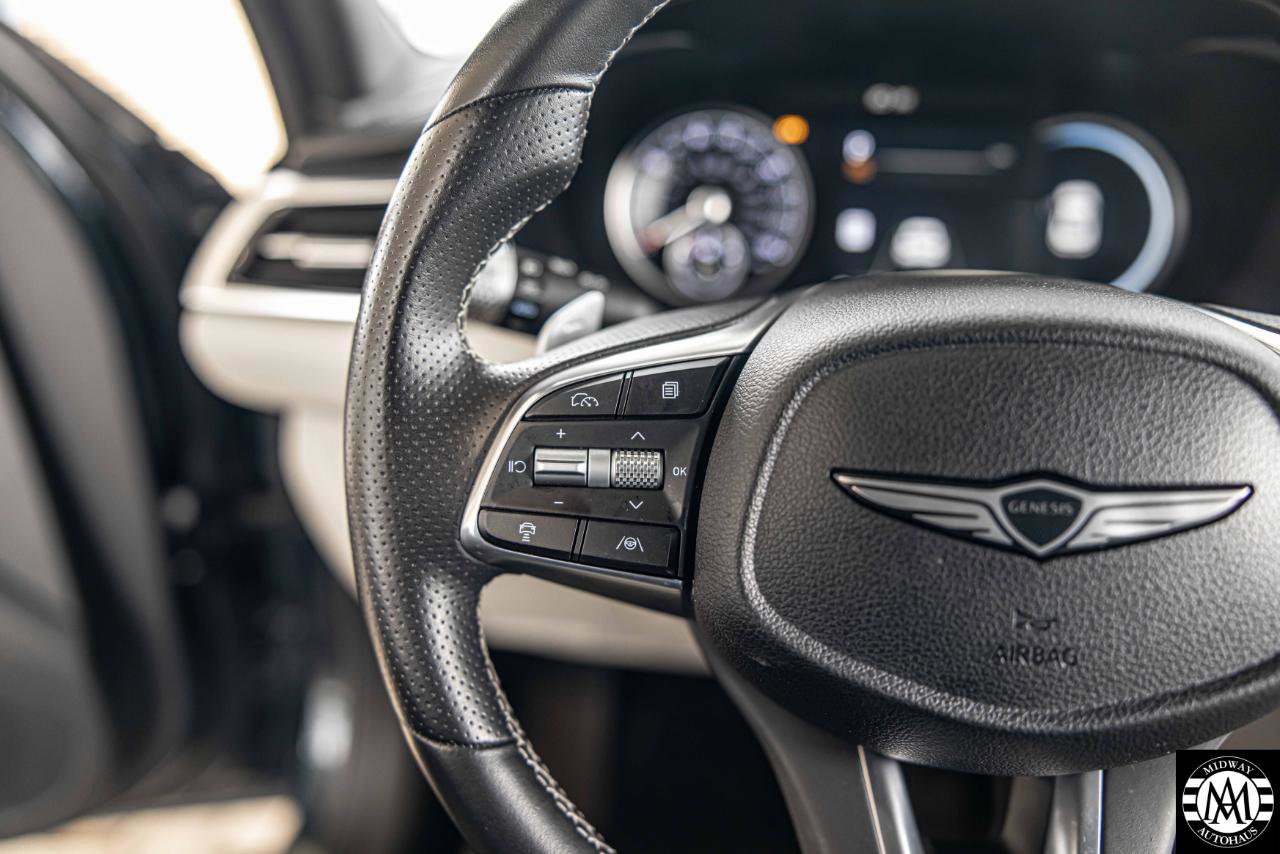 Used 2025 Genesis G70 2.5T RWD image 10