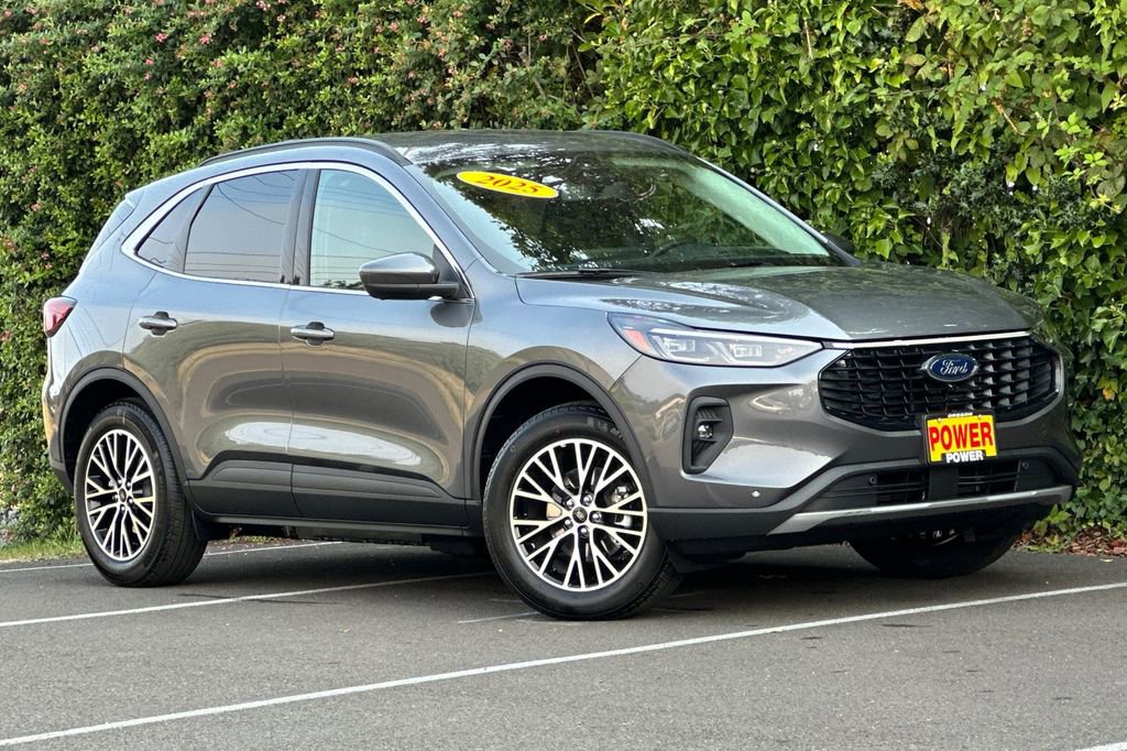 New 2025 Ford Escape Base w/ PHEV Premium Package