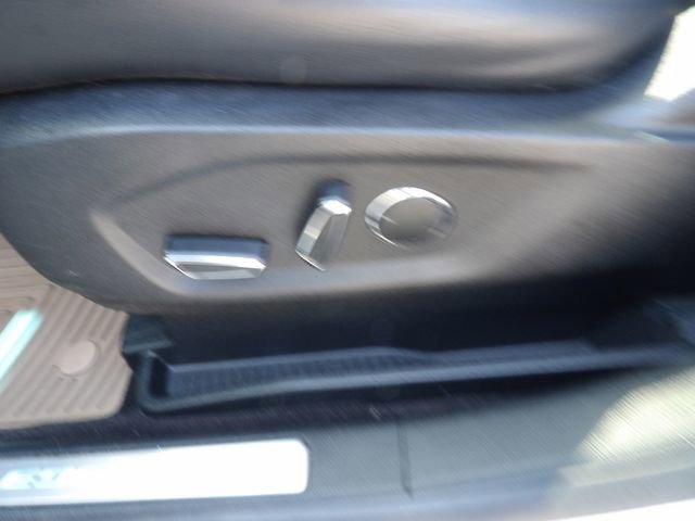 Certified 2018 Ford Edge Titanium w/ Equipment Group 301A FWD image 27