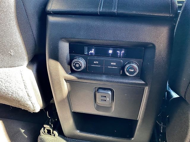 Certified 2023 Chevrolet Traverse LT image 6