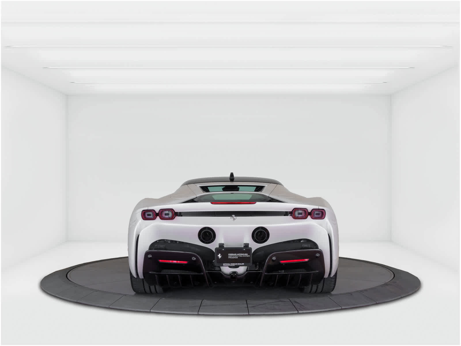 Certified 2022 Ferrari SF90 Stradale image 4