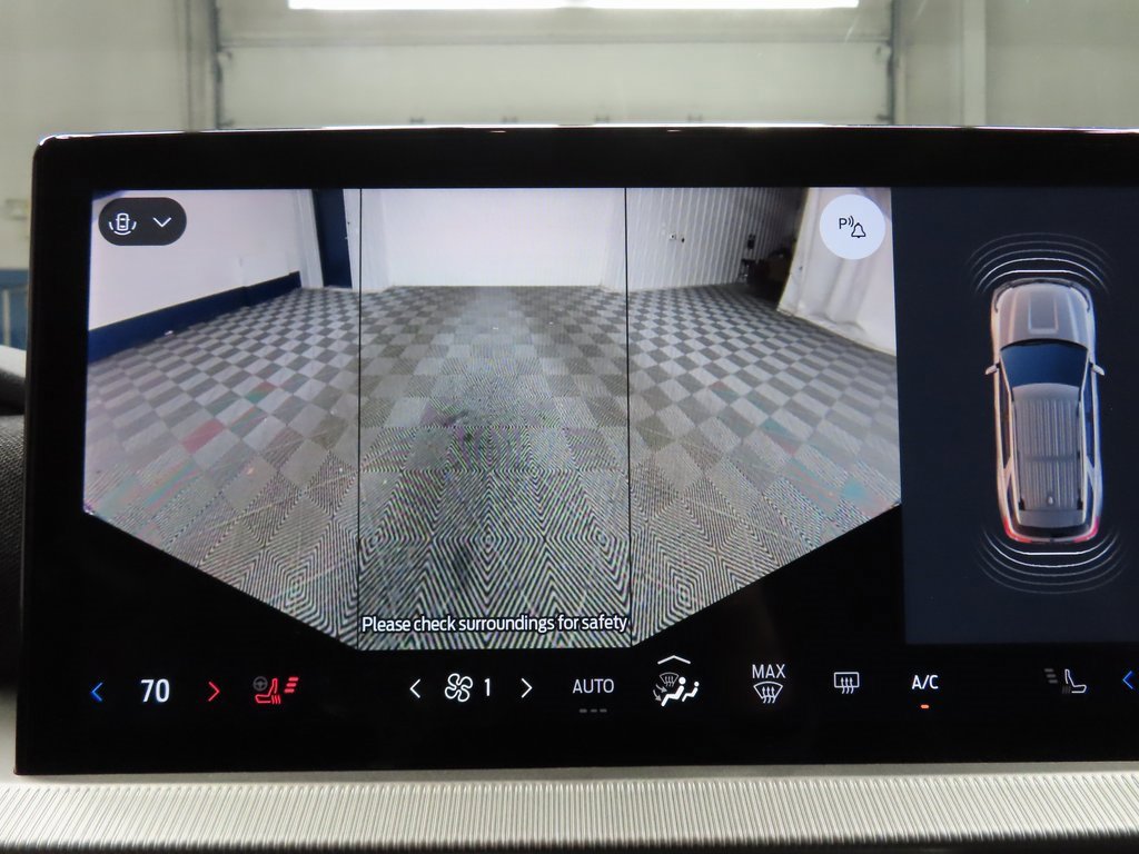 Used 2025 Ford Explorer ST image 16