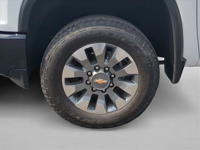 Used 2023 Chevrolet Silverado 2500 Custom w/ Custom Convenience Package RWD image 23