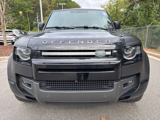 Used 2024 Land Rover Defender 90 Carpathian Edition image 2