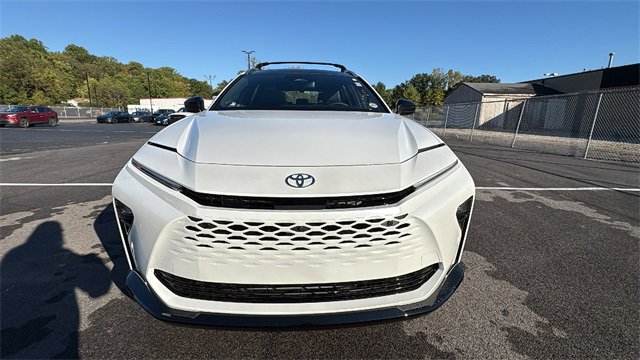 New 2025 Toyota Crown Signia image 8