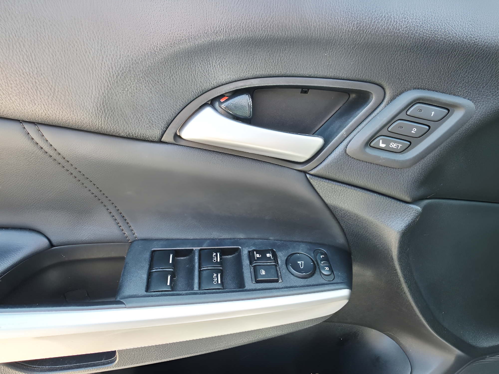 Used 2013 Honda Crosstour EX-L image 18