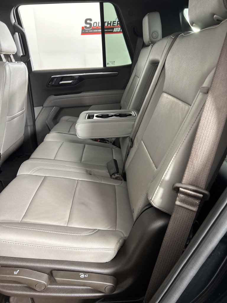 Used 2025 Chevrolet Tahoe LT RWD image 18