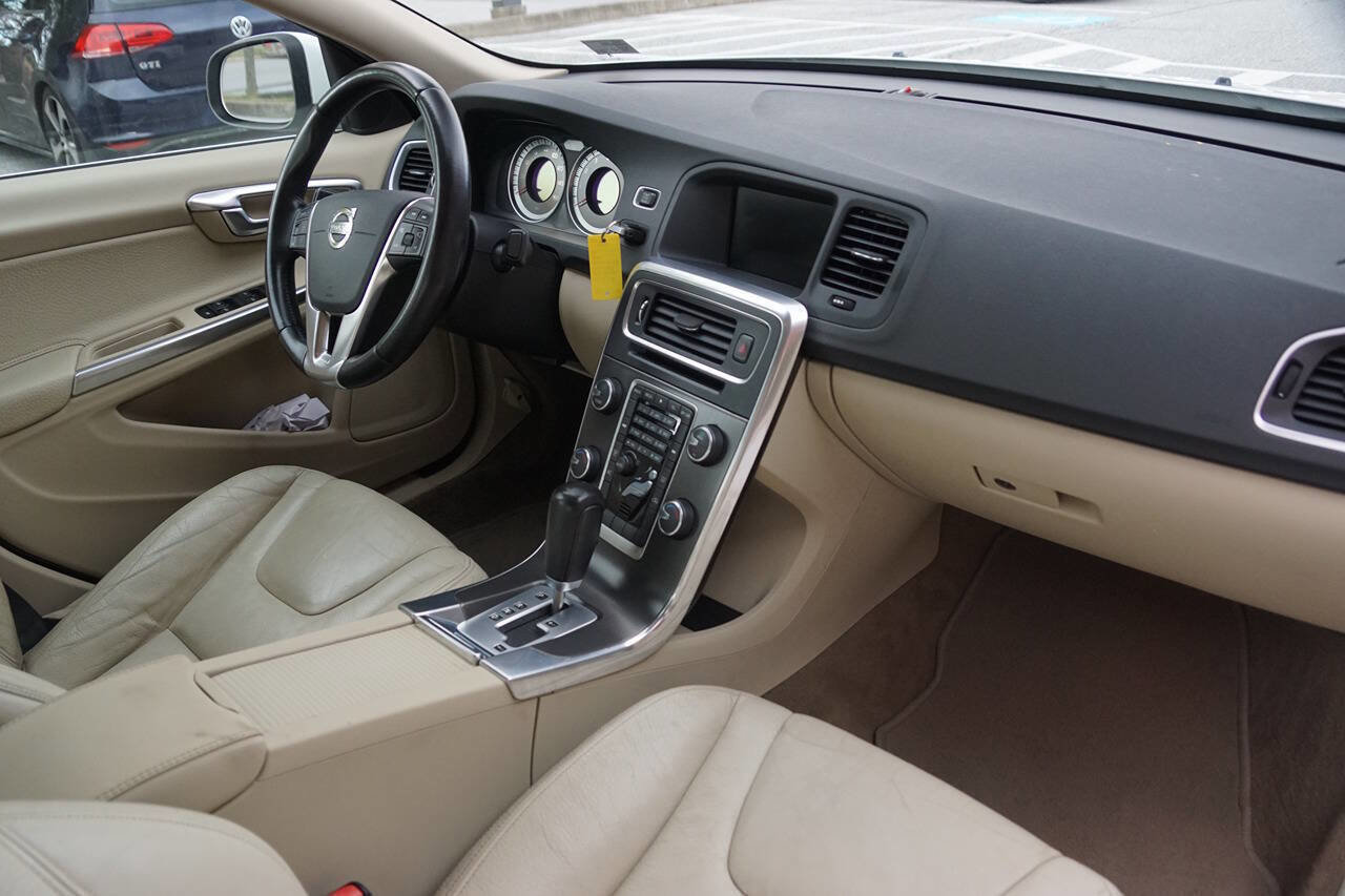 Used 2012 Volvo S60 T5 image 27