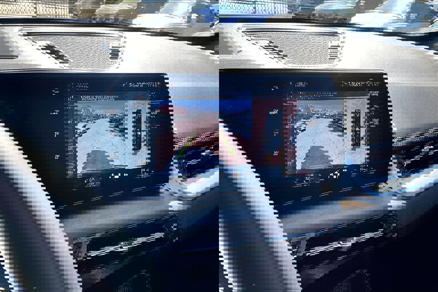 Used 2025 BMW X1 xDrive28i w/ Premium Package image 26