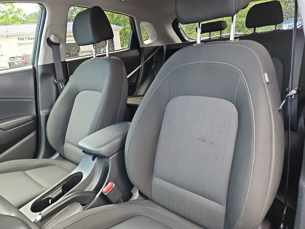 Used 2023 Hyundai Kona SEL w/ Cargo Package image 21