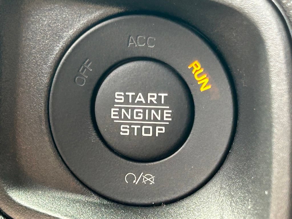 Used 2024 Jeep Gladiator Sport AWD/4WD image 29