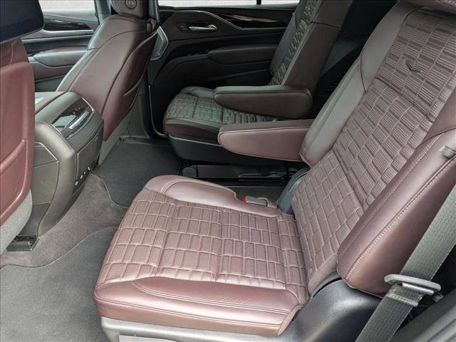 Used 2023 Cadillac Escalade Sport Platinum w/ Heavy-Duty Trailer Package image 20