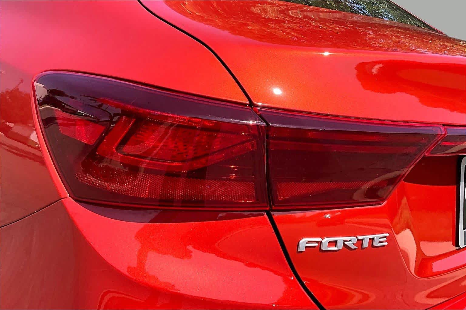 Used 2024 Kia Forte LXS w/ LXS Technology Package FWD image 29