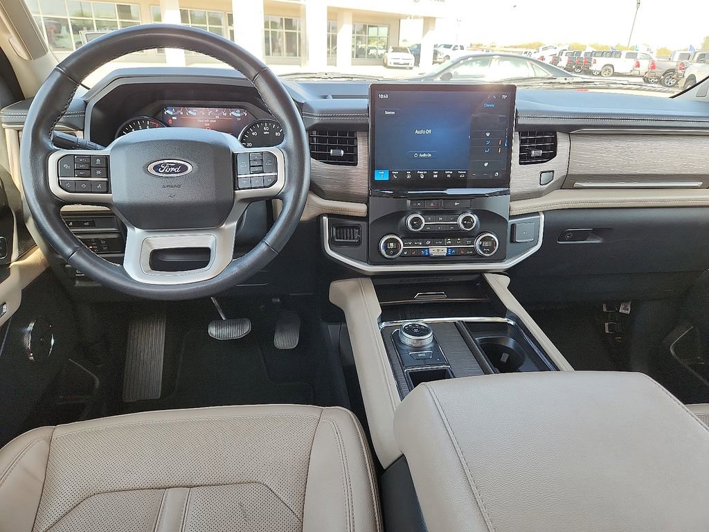 Used 2024 Ford Expedition Limited RWD image 18