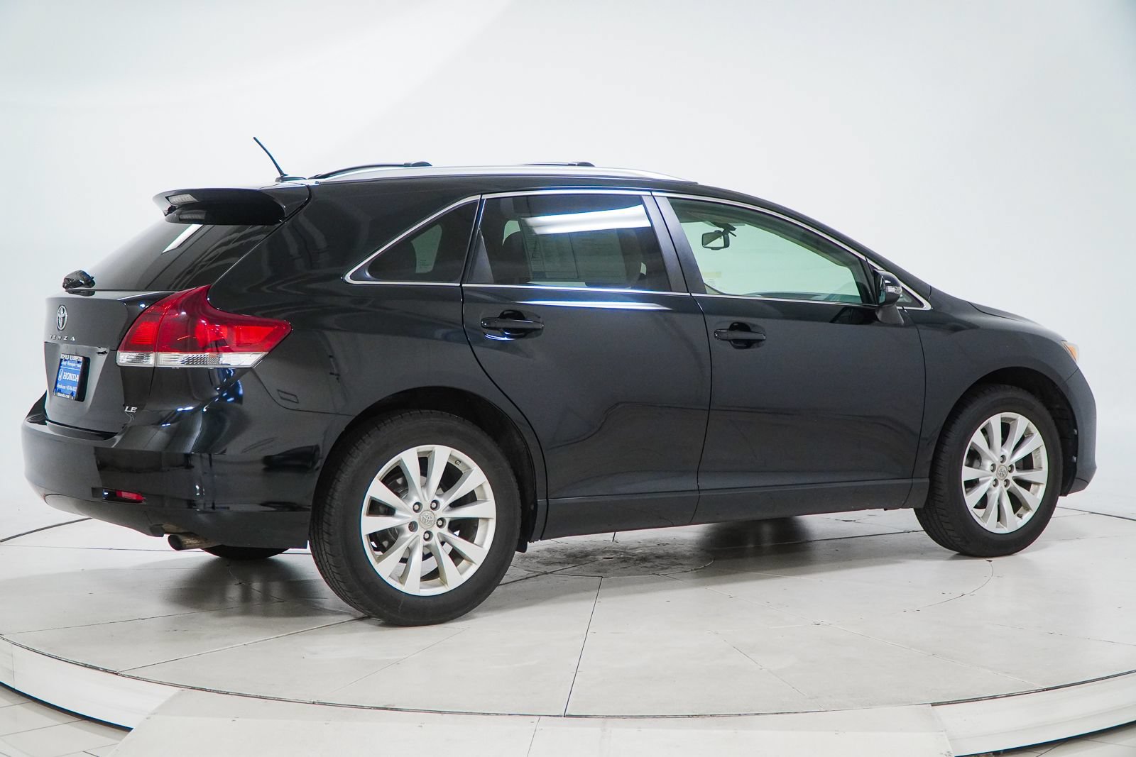 Used 2013 Toyota Venza LE FWD image 12