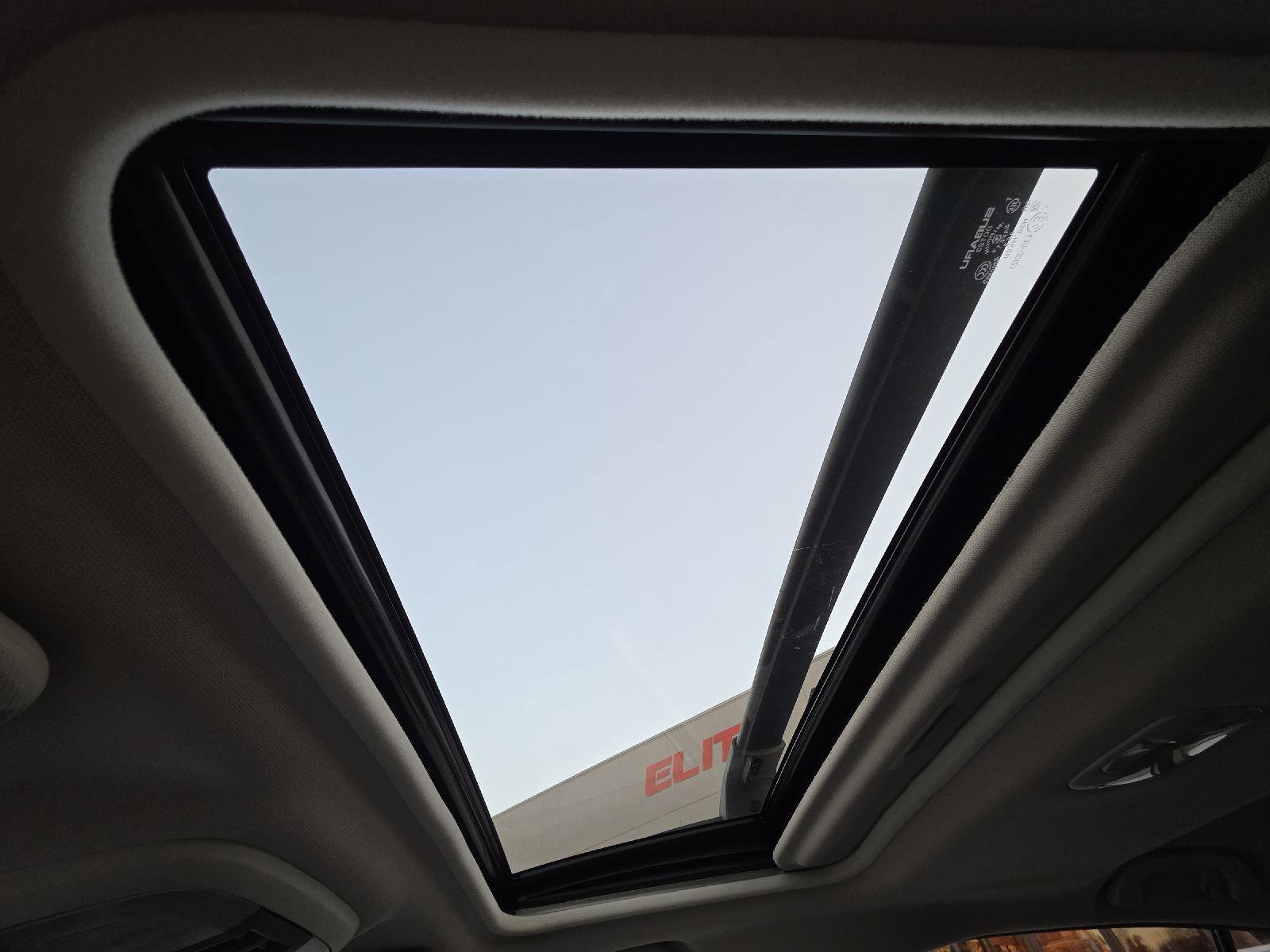 Used 2022 Subaru Crosstrek 2.5i Sport w/ Moonroof Package image 23