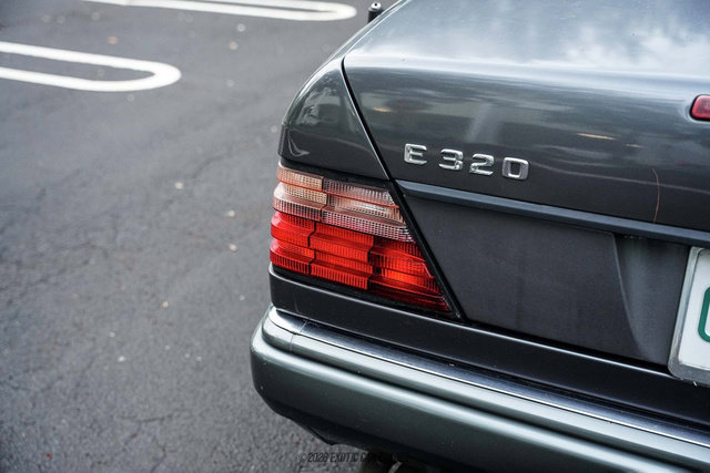 Used 1995 Mercedes-Benz E 320 Convertible image 64