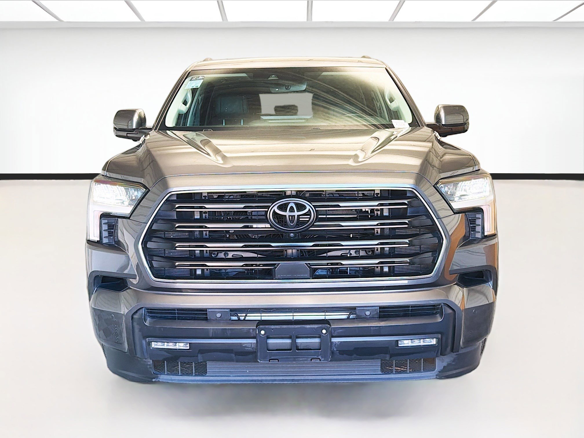 Used 2024 Toyota Sequoia SR5 w/ SR5 Premium Package image 2