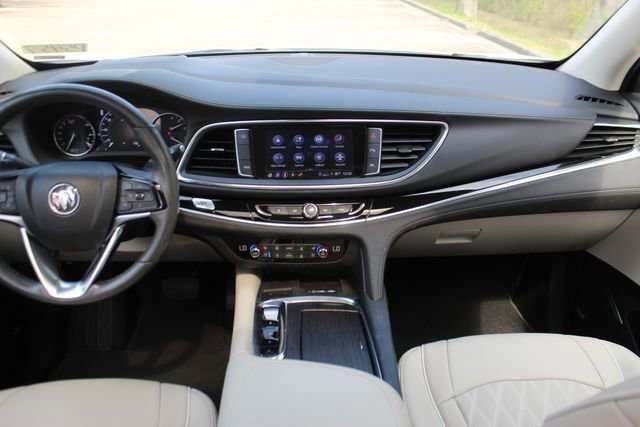 Used 2022 Buick Enclave Avenir w/ Avenir Technology Package image 11