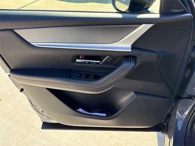 Used 2025 MAZDA CX-70 3.3 Turbo w/ Premium Package image 13