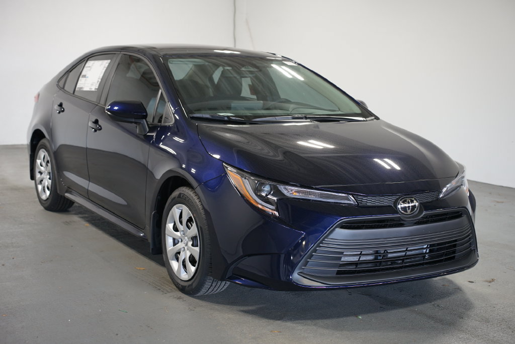 New 2027 Toyota Corolla LE FWD image 3