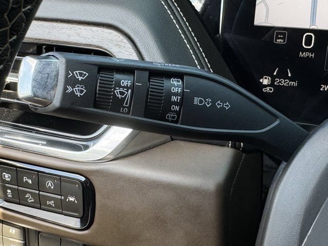 Used 2026 GMC Yukon Denali Ultimate AWD/4WD image 22