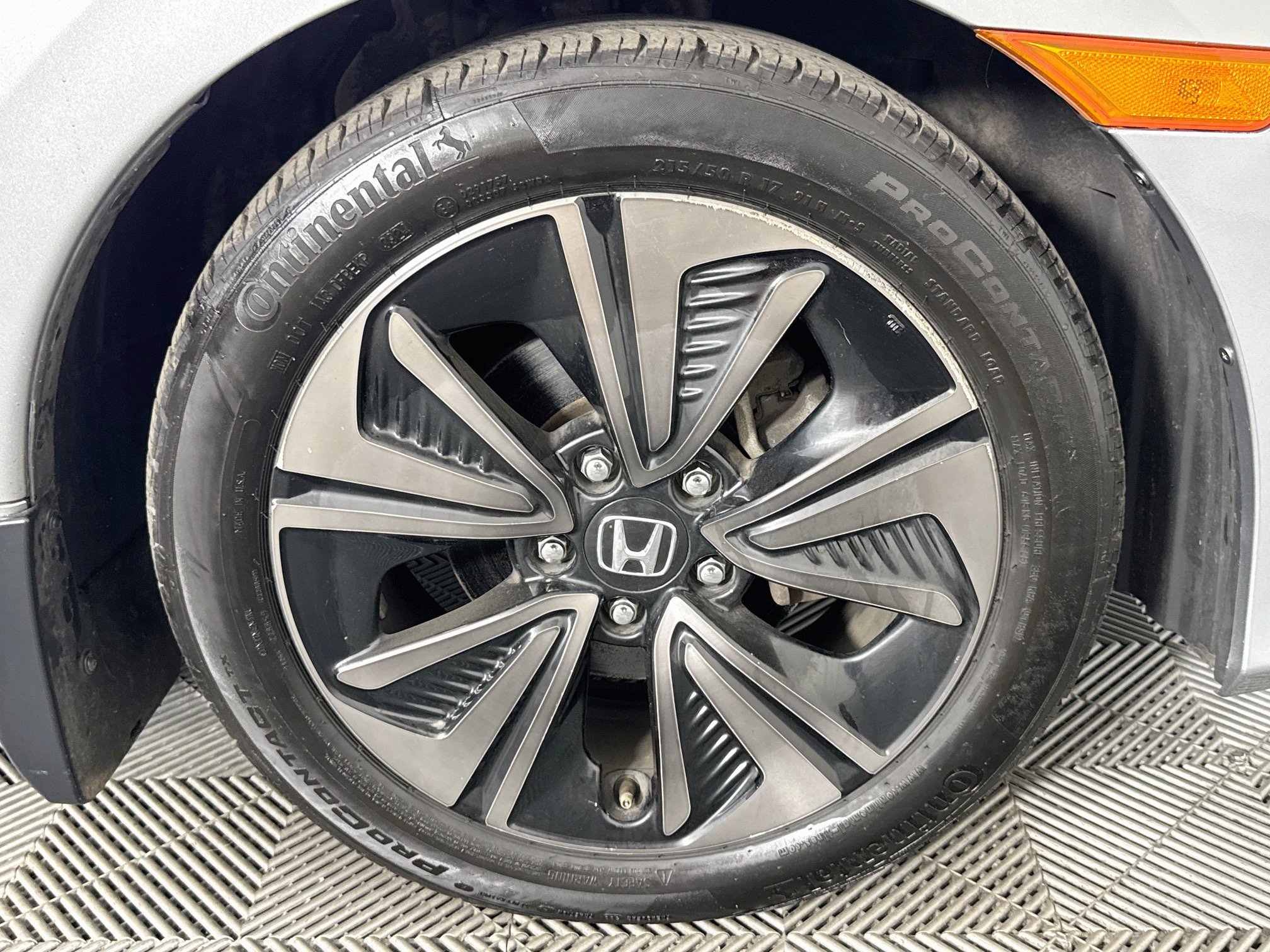 Used 2017 Honda Civic EX-L image 30