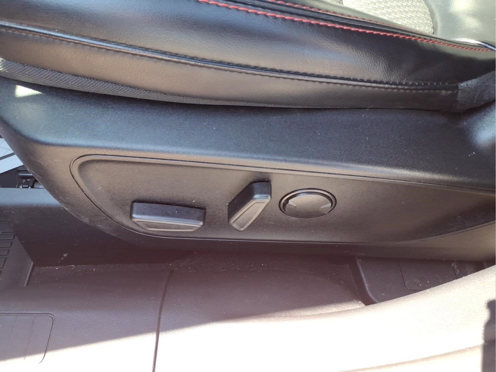Used 2023 Ford Escape ST-Line w/ Equipment Group 301A FWD image 13