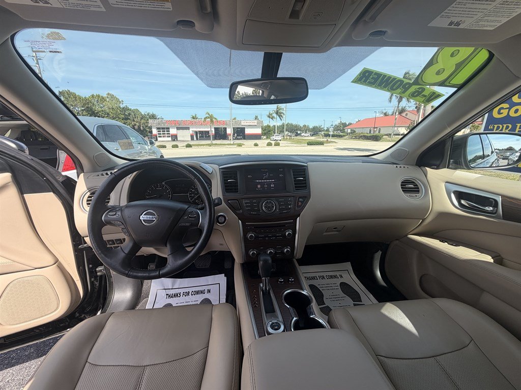 Used 2018 Nissan Pathfinder Platinum AWD/4WD image 11