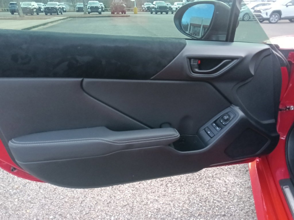 Used 2023 Toyota GR86 Premium image 11