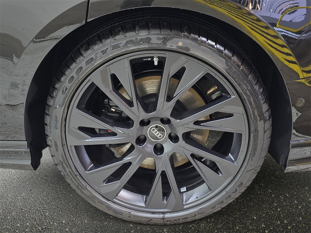 New 2025 Audi S8 image 33