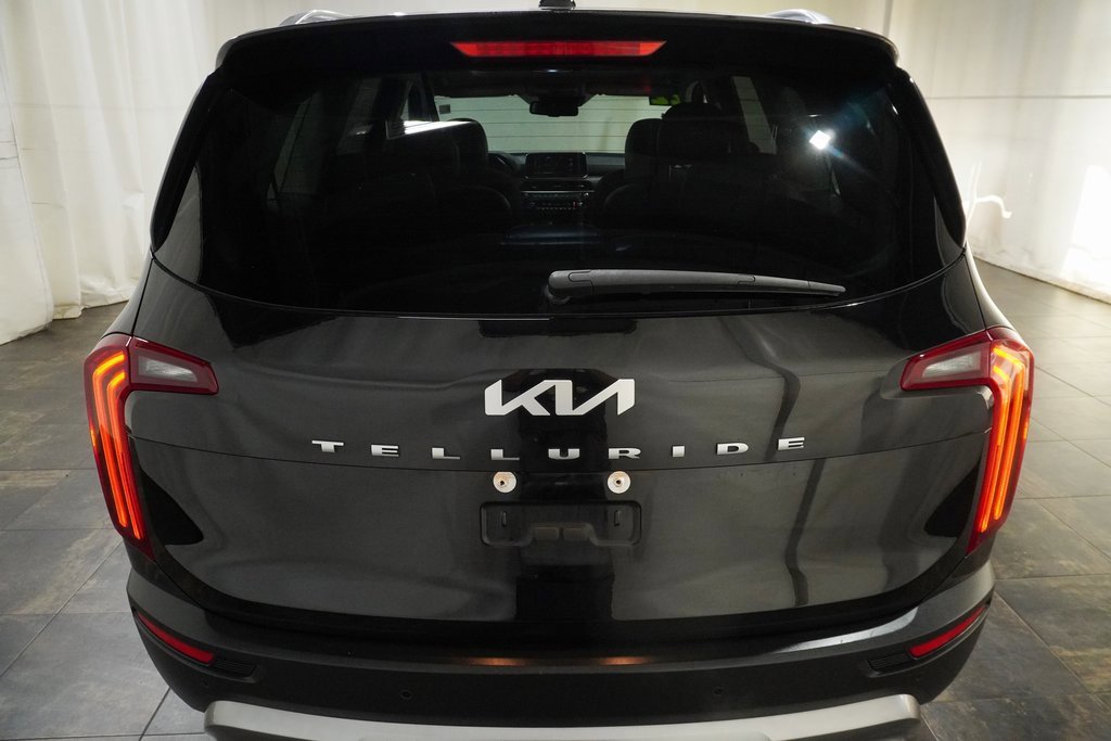 Used 2022 Kia Telluride EX w/ EX Premium Package image 5