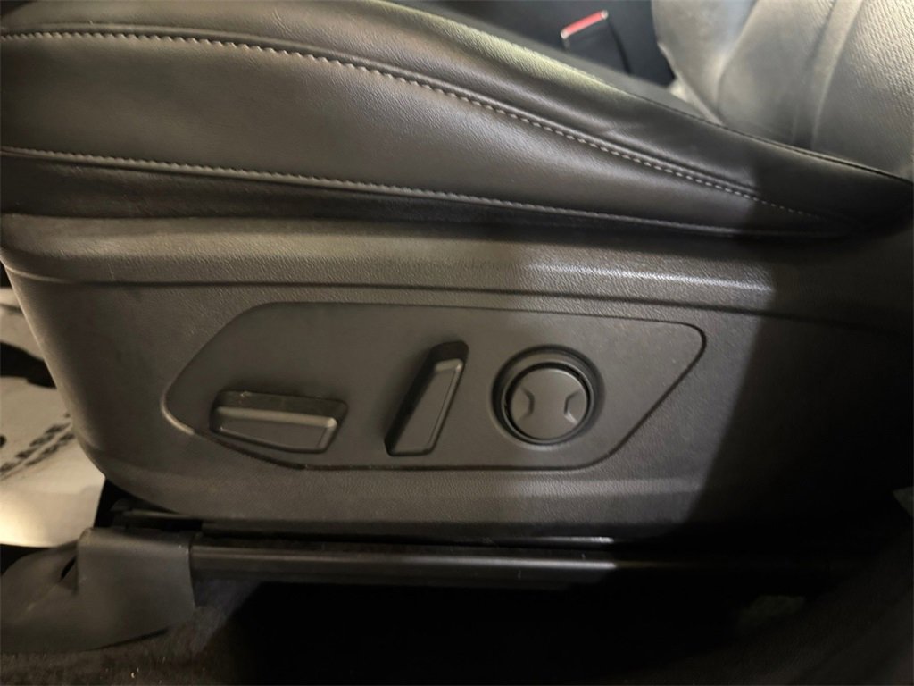 Certified 2022 Kia Sorento S w/ Panoramic Sunroof Package image 13