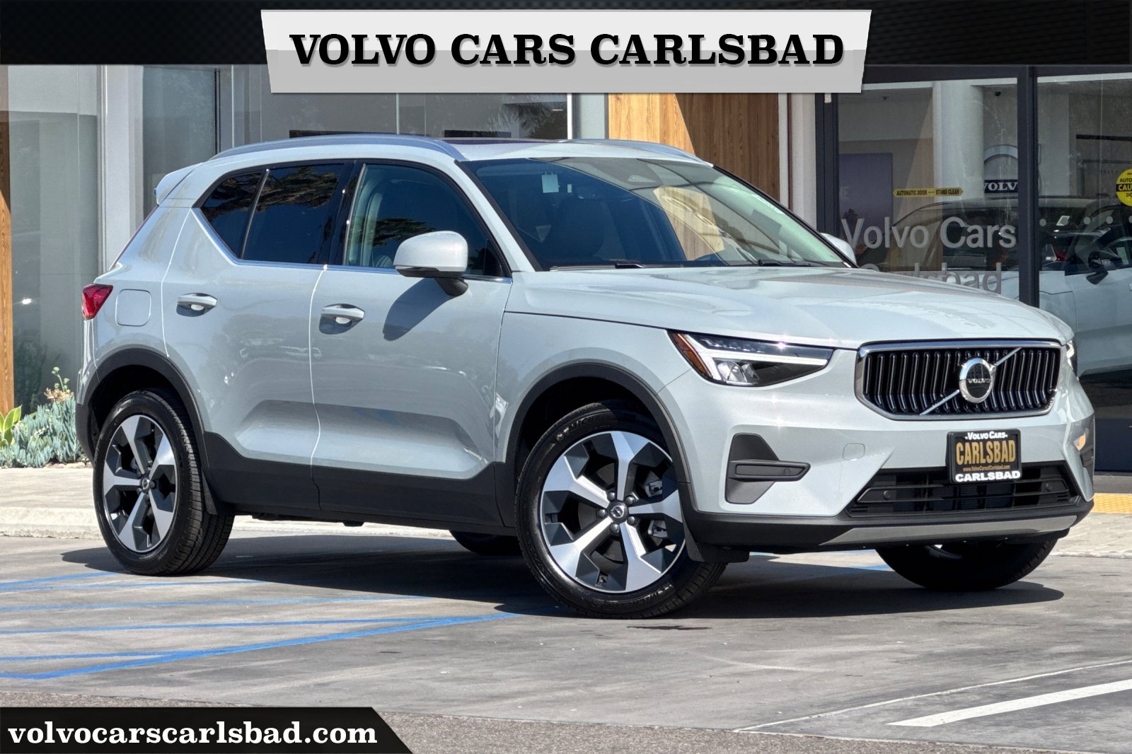 New 2025 Volvo XC40 B5 Core w/ Protection Package Premier