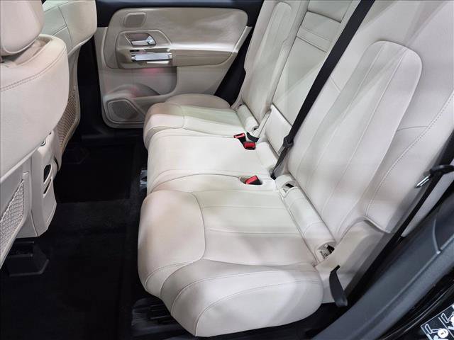Used 2026 Mercedes-Benz GLB 250 image 19